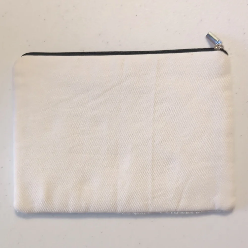 Hidden Valley Ranch Beaded Pouch - Picture 3 of 4